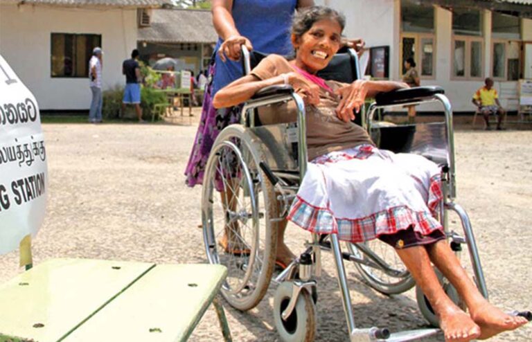 ආබාධ සහිත වූ පුද්ගලයන් වෙනුවෙන් කරන මේ කැපකිරීම අගය කළ යුතු නොවන්නේද ? | චාන්දනි දිසානායක 