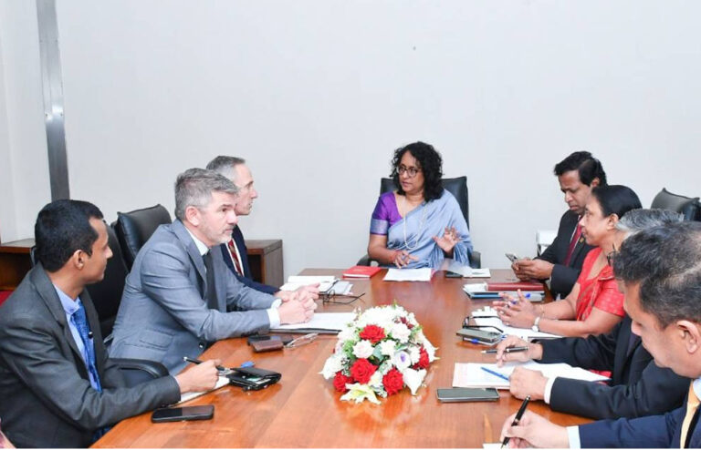 අග්‍රාමාත්‍යවරිය සහ ලෝක බැංකු නියෝජිතයින් අතර හමුවක්
