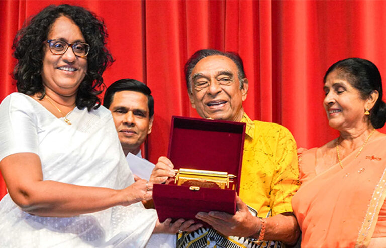“අපේක්ෂාවේ වේදිකා මංගල්‍යය” ‘ටවර් නාට්‍ය උළෙල’ අගමැතිනියගේ ප්‍රධානත්වයෙන් ඇරඹේ
