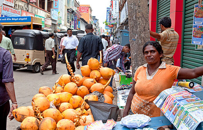 වීදි වෙළඳුන්ටත් සැබෑ වටිනාකමක් 