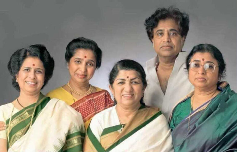 ගී ලතාවක ඒකාධිකාරය