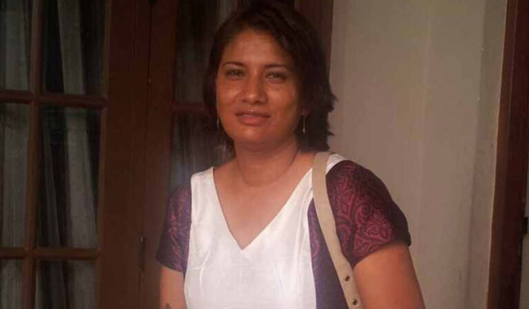 අරගලකාරිනියකට අගමැතිනියගේ අවසන් ගෞරවය