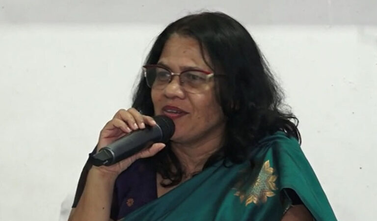 ‘ඔබ සිතන්නේ කුමක්ද කියල ඇහුවම සිසුන් අන්දමන්ද වෙනවා!’ – ආචාර්ය ප්‍රභා මනුරත්න