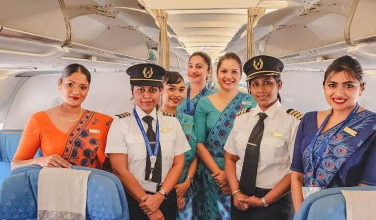 උඩු ගුවනේ පාලනය අතට ගත් අපේ කාන්තාවෝ