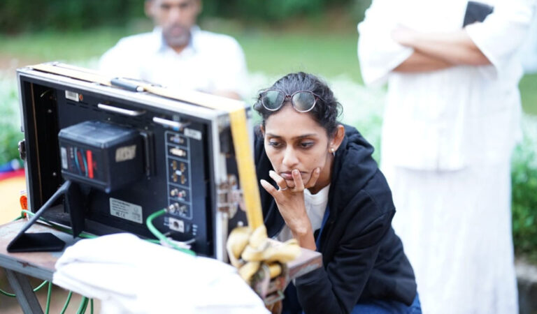 රට ගැන සුන්දර ප්‍රතිරූපයක් මවන්නයි මට ඕන වුණේ