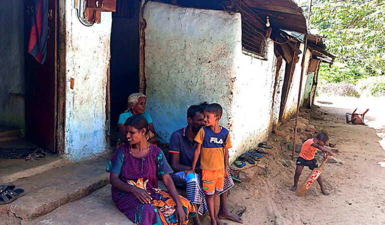 ආනන්දපුරම් : බතලේගොඩ වතු කම්කරුවන්ගේ අරගලයක ආනන්දය | ඉෂංඛා සිංහආරච්චි