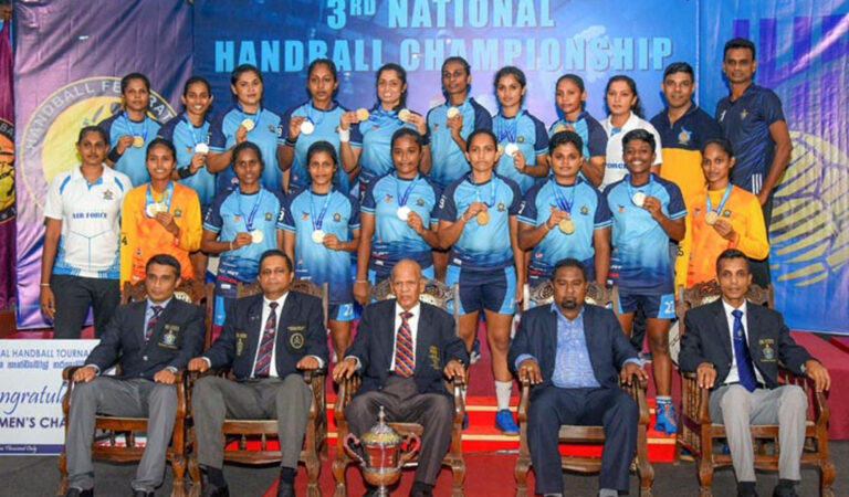 අත්පන්දු කාන්තා ජාතික ශූරතාව ගුවන් හමුදාවට