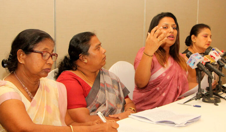 ඇමෙරිකාවෙන් බදු පැනවීමෙන් ඇගලුම් සේවකයෝ අවදානමක
