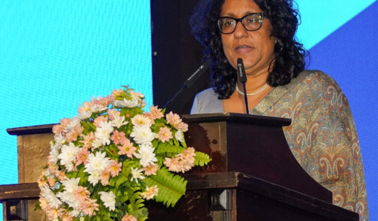 කිසිදු නව යොවුන් දැරියක් හෝ කාන්තාවක රක්තහීනතාවෙන් නොපෙළෙන දකුණු ආසියාවක් නිර්මාණය කළ යුතුයි – අගමැතිනිය