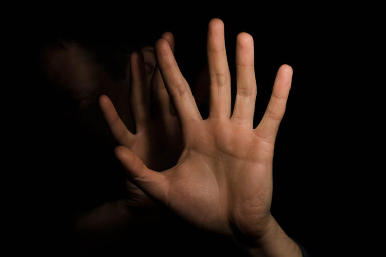 ළමා සහ කාන්තා අපයෝජන පැමිණිලි ඉහළට
