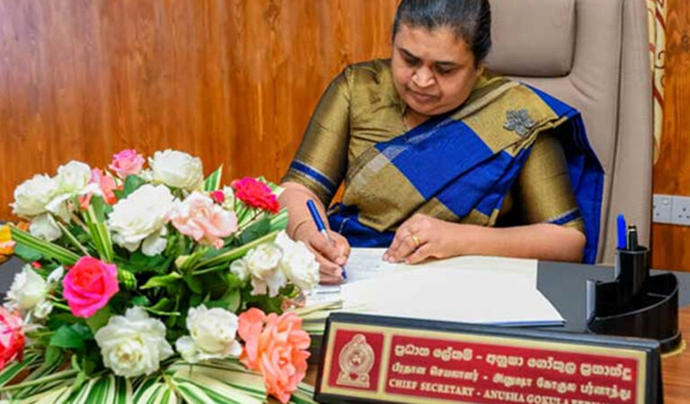 ඌව පළාත් සභාවේ නව ප්‍රධාන ලේකම්වරිය වැඩ භාරගනී