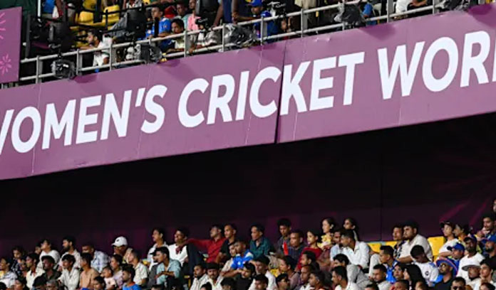 කාන්තා ක්‍රිකට් ලෝක කුසලානය: ශ්‍රී ලංකා-ඉන්දියා ආරම්භක තරගයේදී නරඹන්නන්ගේ පැමිණීමේ නව වාර්තාවක්