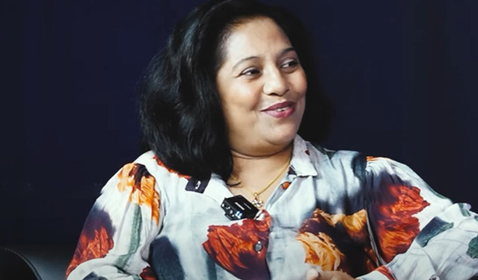‘මම දැන් හෙමින් හෙමින් මාව හොයාගෙන යනවා’ – තුෂාරි මානවඩු 