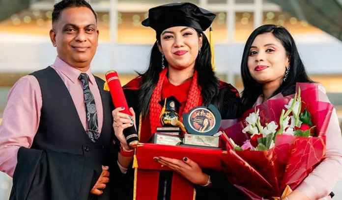අවුරුදු 11න් මූලික උපාධිය අරන් විසි එකේදී ආචාර්ය උපාධිය ගත්ත ‘කැන්ඩි ළමිස්සී’