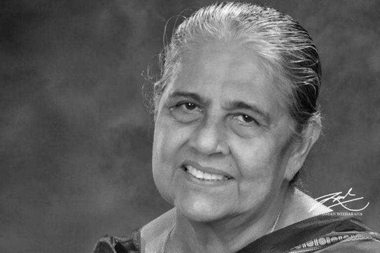 ප්‍රවීණ චිත්‍රපට නිෂ්පාදිකා රේණුකා බාලසූරියගේ මෑණියන් අභාවප්‍රාප්ත වෙයි