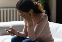 නිරුවත් වීඩියෝ ඉල්ලා වසර තුනක් තිස්සේ තරුණියන් බිය ගැන්වූ සිද්ධියට මතුගම තරුණයකු රිමාන්ඩ්